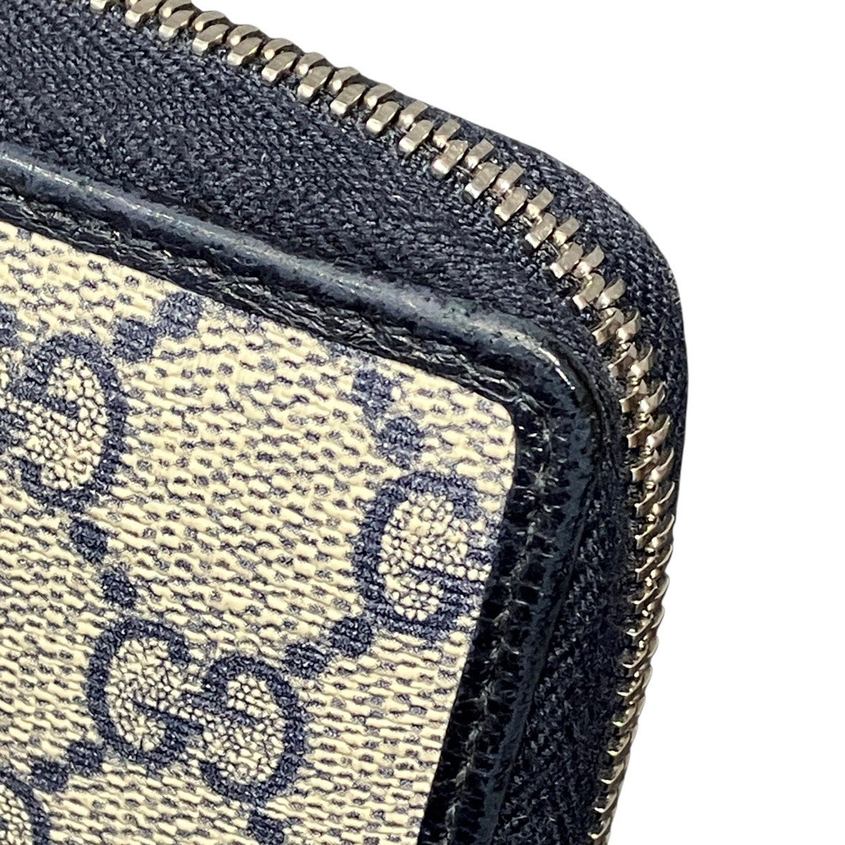 美品✨GUCCI グッチ　GGスプリーム　インターロッキングG長財布　レザー 15%OFF】グッチ インターロッキングG 長財布 GGスプリーム PVC 673003