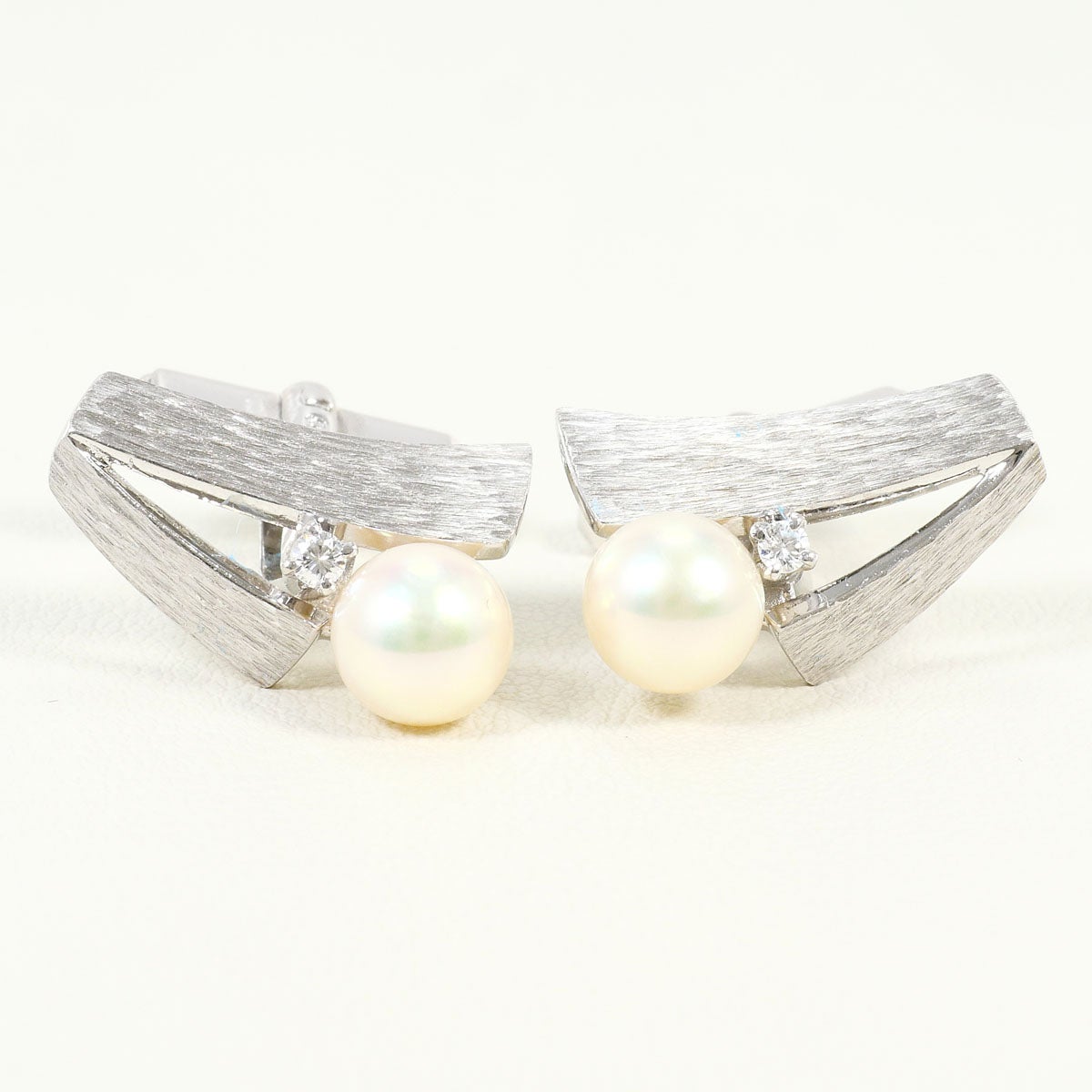 田崎真珠 TASAKI タサキ アコヤパール　ダイヤ　K14WG カフス 10%OFF】タサキ 田崎真珠 カフス K14 14金 WG ホワイトゴールド パール